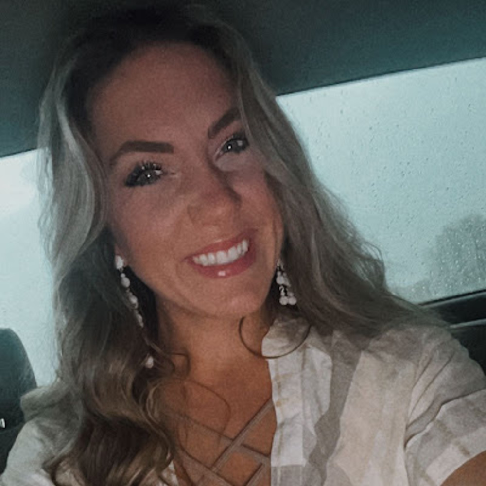 Meet your Posher, Caroline